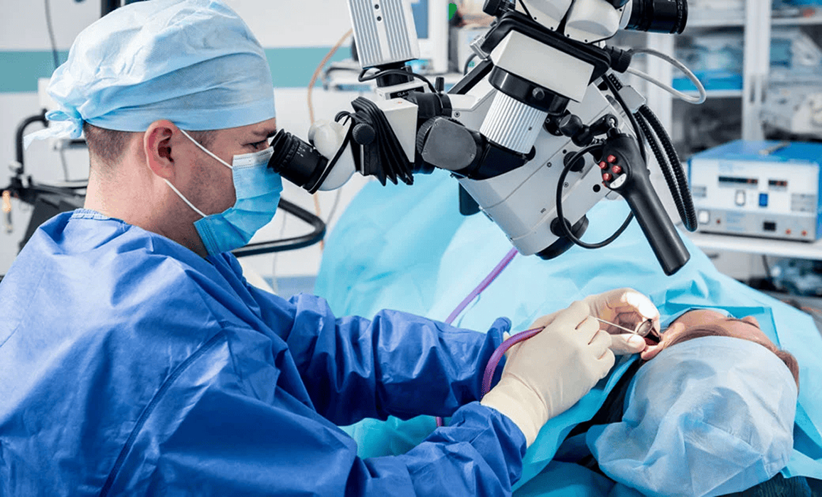 otolaryngologist-ent-doctor-img